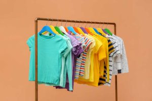 Descubre los tejidos más recomendables para ropa infantil